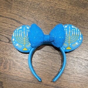 Disney Blue Hanukkah Headband with on/off lights